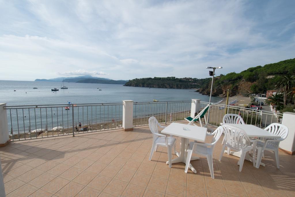 Hotel Villa Miramare Capoliveri  Exterior photo